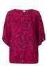 Rotes Oberteil mit floralen und abstrakten Mustern, rundem Ausschnitt, locker fallend, halblange, weite Ärmel