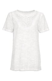 Weißes, kurzärmeliges Kleid mit rundem Halsausschnitt, stickereiverziert am Ausschnitt, gerade geschnitten, knieumspielende Länge