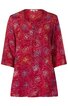 Rotes Damenoberteil mit mehrfarbigem Blumenmuster, Rundhals, Knopfleiste bis zur Brust, 3/4-lange Ärmel, locker geschnitten