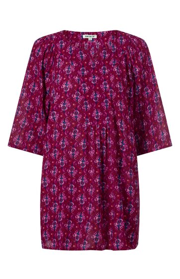 Damen-Tunika in dunkelrot mit buntem Blumenmuster, Rundhalsausschnitt, 3/4-lange Ärmel, gerade geschnitten