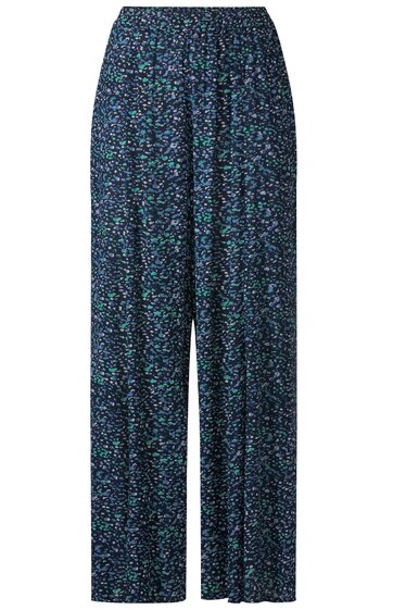 Kaffeemaschine in Schwarz und Silber, rechteckige Form, Display mit Tasten auf der Vorderseite, Wassertank auf der Rückseite, Tropfschale unten, kompakte Bauweise