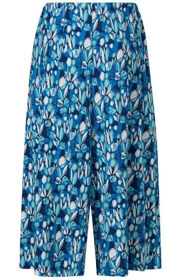 Locker geschnittene Caprihose in Blau mit floralem Muster in Hellblau und Weiß, elastischer Bund, breite Beinweite, knielang