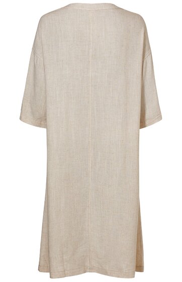Beiges, schlichtes Kleid ohne Muster, knielang, mit halblangen Ärmeln, weiter Schnitt, Rundhalsausschnitt, Rückansicht ohne sichtbare Verschlüsse