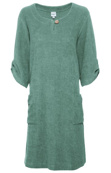 Grünes knielanges Kleid ohne Muster, Rundhalsausschnitt mit Holzknopf, 3/4-Ärmel mit Aufschlag, aufgesetzte Tasche rechts, gerade geschnitten