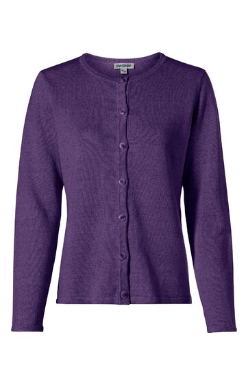 Damenstrickjacke in dunkellila, unifarben, mit Rundhalsausschnitt, durchgehender Knopfleiste, lange Ärmel, gerade geschnitten