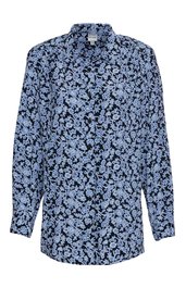 Langärmlige Bluse in Schwarz mit hellblauem Blumenmuster, Hemdblusenkragen, durchgehende Knopfleiste vorne, lockere Passform