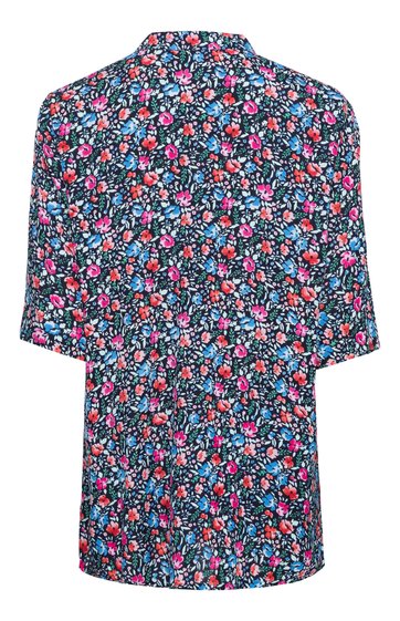 Hemdbluse in dunkelblau mit rosa und hellblauem Blumenmuster, langer Schnitt, 3/4-Ärmel, klassischer Hemdkragen, Rückenansicht