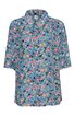 Hellblaue Bluse mit buntem Blumenmuster, kurzer Stehkragen, durchgehende Knopfleiste, dreiviertellange Ärmel, gerade geschnitten