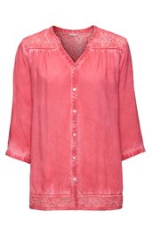 Rosa Bluse mit floralem Spitzenbesatz an Schultern und Saum, V-Ausschnitt, Knopfleiste vorne, 3/4-Ärmel, lockere Passform