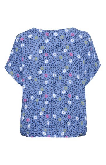 Blaues Damenoberteil mit kurzem weiten Arm, rundem Ausschnitt, allover Muster aus weißen und rosa Kreisen, lockere Passform