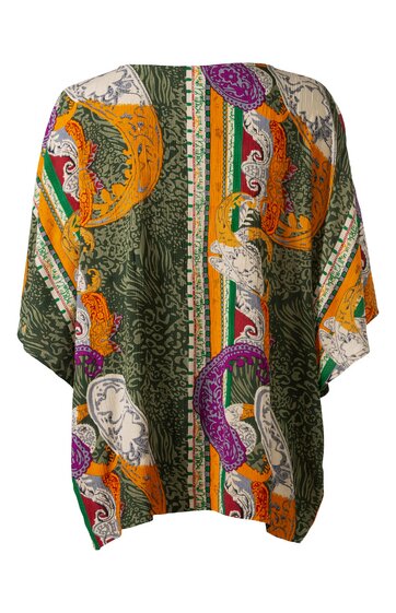 Weit geschnittene Bluse grün mit orangefarbenen, weißen und lilafarbenen Mustern, gemustert mit floralen und ornamentalen Elementen, V-Ausschnitt, dreiviertellange Ärmel