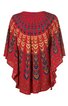 Rotes Poncho-ähnliches Oberteil mit rundem Halsausschnitt, goldblaues und schwarzes ornamentales Muster, asymmetrische Form, fließender Stoff