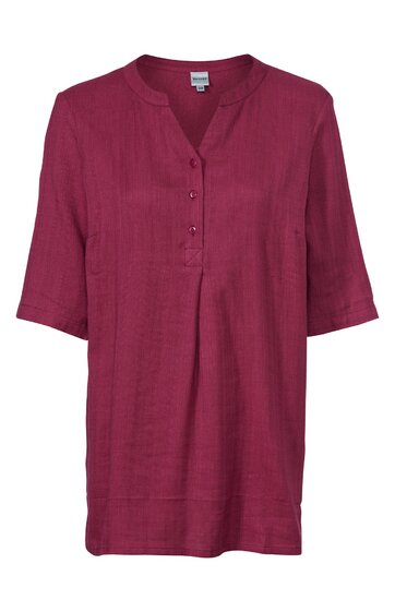 Dunkelrote Bluse ohne Muster, halblange Ärmel, V-Ausschnitt mit Knopfleiste, lockere Passform, gerade Saumkante