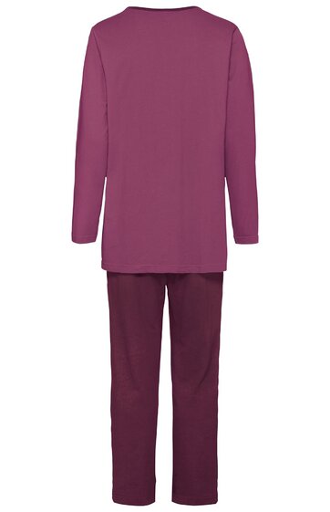 Zweiteiler bestehend aus langärmligem Oberteil und langer Hose, beide einfarbig in tiefem Beerenrot, schlichtes Design ohne Muster, Rundhalsausschnitt, gerade geschnitten, entspannter Sitz