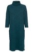 Dunkelgrünes Strickkleid mit strukturierter Musterung, Rollkragen, lange Ärmel, knieumspielende Länge, gerade geschnitten