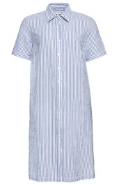 Hemdblusenkleid, hellblau mit weißen senkrechten Streifen, kurzer Ärmel, durchgehende Knopfleiste, klassischer Kragen, knielang, gerade geschnitten
