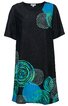 Schwarzes Kleid mit kurzen Ärmeln, Rundhalsausschnitt, lockere Form, Muster aus großen blauen und grünen Kreisen sowie kleinen weißen Punkten auf Vorderseite und Saum