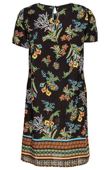 Schwarzes Kurzarmkleid mit buntem Blumenmuster, Rundhalsausschnitt mit kleinem Schlitz und Knopf, gerade geschnitten, Saum mit mehrfarbigem geometrischem Bordürendruck