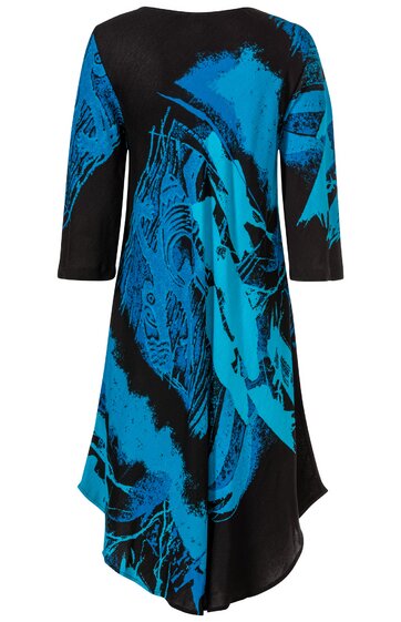 Damenkleid, schwarz und kräftig türkisblau, abstraktes Muster, dreiviertellange Ärmel, asymmetrischer Saum, locker fallende Form