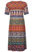 Knielanges Kleid mit kurzen Ärmeln, mehrfarbiges geometrisches und florales Muster in Rot, Blau, Grün und Orange, rundhalsausschnitt, gerade geschnitten