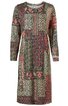 Kleid in Braun- und Grüntönen mit Patchwork-Muster aus floralen und geometrischen Motiven, Rundhalsausschnitt, lange Ärmel, gerade geschnitten