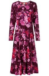 Langes Kleid in Dunkelrot mit mehrfarbigem pinkfarbenem und rotem Blumenmuster, Rundhalsausschnitt, lange Ärmel, ausgestellte Rockform
