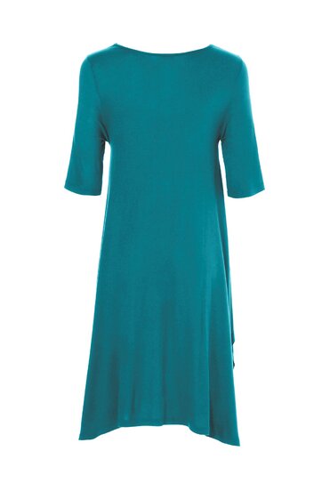 Türkises Kleid in A-Linie, halblange Ärmel, rundhalsausschnitt, knielang, schlicht ohne Muster, weich fallender Stoff