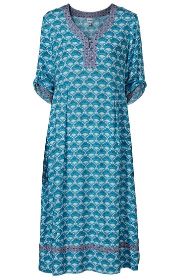 Türkisblaues locker geschnittenes Kleid mit weißem geometrischem Muster, V-Ausschnitt mit Knopfleiste, 3/4-Ärmel mit Aufschlag, Knieumspielende Länge, kontrastfarbener Saumabschluss