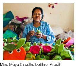 Mina Maya Shrestha bei der Arbeit