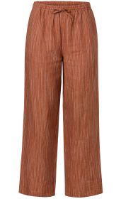 Leinen-Hose in rostbraun mit weißen, vertikalen Streifen, weiter Schnitt, elastischem Bund mit Kordelzug, locker fallend, leichte Faltenstruktur, knöchellang.