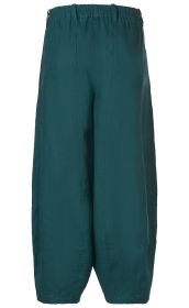 Dunkelgrüne Leinen-Hose mit elastischem Bund, weitem Beinverlauf und lockerem Sitz, knöchellang, schlichtes Design ohne Muster oder Applikationen, ideal für lässige Sommeroutfits