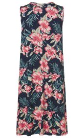 Ärmelloses Viskose-Mix-Kleid mit dunkelblauem Hintergrund, rotem Hibiskusblütenmuster und grünen Blättern, knielang und locker fallend, Rückansicht.