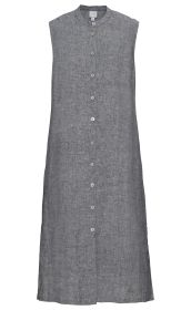 Ärmelloses Leinen-Kleid in Grau mit Stehkragen, durchgehender Knopfleiste vorne, mittellang, locker geschnitten, strukturierter Stoff, schlichtes Design.
