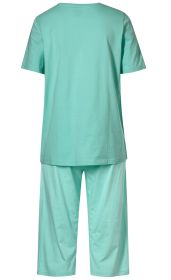 Baumwoll-Schlafanzug aus hellgrünem Stoff, bestehend aus kurzärmeligem Shirt und langen, lockeren Hosen, Rückansicht, schlichtes Design ohne Muster oder Verzierungen