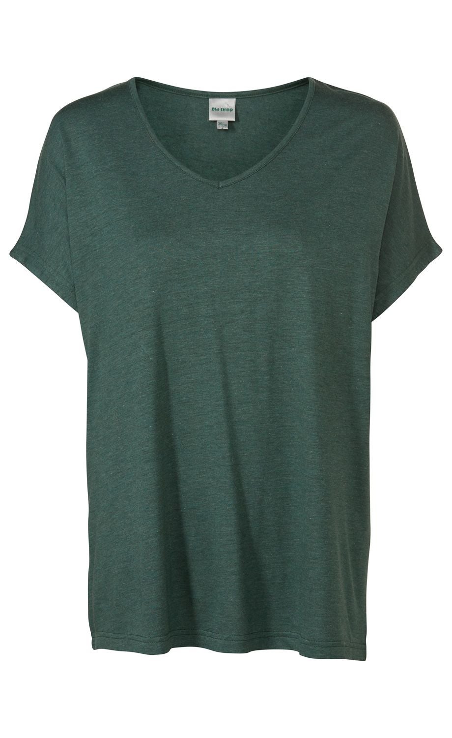 dunkelgrünes Viskose-Shirt mit V-Ausschnitt und kurzen Ärmeln, lockere Passform, schlichtes Design, sichtbares Markenetikett am Kragen, glatte weiche Stoffstruktur
