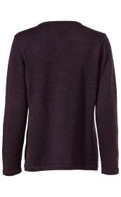 Dunkelvioletter Alpaka-Pullover mit langem Arm, geradem Schnitt und rundem Halsausschnitt, Rückansicht, feinmaschige Strickstruktur, schlicht und ohne Muster.