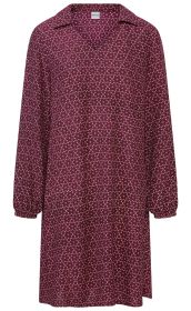lila langärmeliges Kleid mit kleinem hellrosa geometrischem Muster, V-Ausschnitt, Hemdkragen und leicht gerafften Ärmelenden