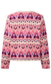 Baumwoll-Strickjacke mit langem Ärmel, Rückseite, bunte geometrische Muster in Rosa-, Violett- und Rottönen, Dreiecke und Rauten, gerader Schnitt, Saum und Ärmelabschlüsse mit feinem Bund