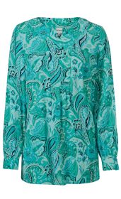 Viskose-Bluse in türkis mit Paisley- und Blumenmuster, langärmlig, Rundhalsausschnitt mit kleiner Knopfleiste, leichte Falten unterhalb der Brust, Manschetten an den Ärmeln, lockere Passform