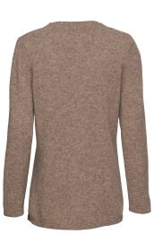 Rückansicht einer hellbraunen Yak-Mix-Strickjacke mit langen Ärmeln, schmalem Rundhalsausschnitt und geradem Saum, feine Struktur, schlichtes Design ohne Muster oder Verzierungen