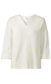 weißes Baumwoll-Mix-Shirt mit V-Ausschnitt, 3/4-Ärmeln und feiner texturierter Struktur, gerader Saum, lässiger Schnitt