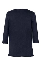 dunkelblaues Baumwoll-Shirt mit 3/4-Ärmeln, Rückansicht, leicht gewellter Saum und Ärmelenden, schlichter Rundhalsausschnitt, feine Struktur im Stoff sichtbar