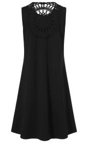 schwarzes, ärmelloses Baumwoll-Kleid mit ausgestelltem Rock und rundem Ausschnitt mit gehäkeltem Spitzenbesatz am Dekolleté und Ausschnitt hinten
