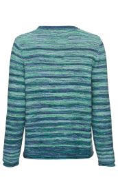Rückansicht eines langärmligen Baumwoll-Pullovers mit Rundhalsausschnitt, gestrickt in melierten Blau- und Grüntönen mit horizontal verlaufendem Muster.