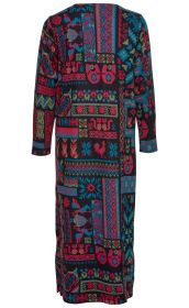 Baumwoll-Hauskleid in Schwarz mit langen Ärmeln, buntes geometrisches und florales Muster in Rot, Blau und Grün, knie- bis wadenlang, gerader Schnitt, seitliche Schlitze.