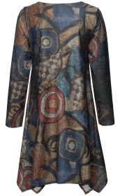 Baumwoll-Mix-Kleid Rückansicht mit langem Arm, A-Linie, asymmetrischem Saum, abstraktem Muster in Blau, Braun, Rot und Beige