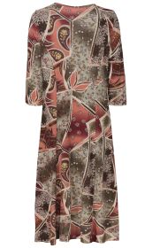 Viskose-Kleid mit dreiviertel langen Ärmeln, A-Linie, abstraktem Patchwork-Muster in Rosa, Braun, Beige und Gelb, V-Ausschnitt, fließender Stoff