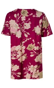 Rückansicht einer kurzen Baumwoll-Mix-Bluse in Dunkelrot mit großem, cremefarbenem Blumenmuster und kurzen Ärmeln