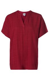 rote Viskose-Mix-Bluse mit kurzen Ärmeln, V-Ausschnitt ohne Kragen, leichter Struktur und lockerem Schnitt, geeignet für Damen