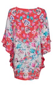 leichte Modal-Bluse mit weitem Schnitt, florales Muster in Koralle, Rosa, Türkis und Lila, kurze Fledermausärmel, runder Ausschnitt, lockere Passform, sommerlich und farbenfroh